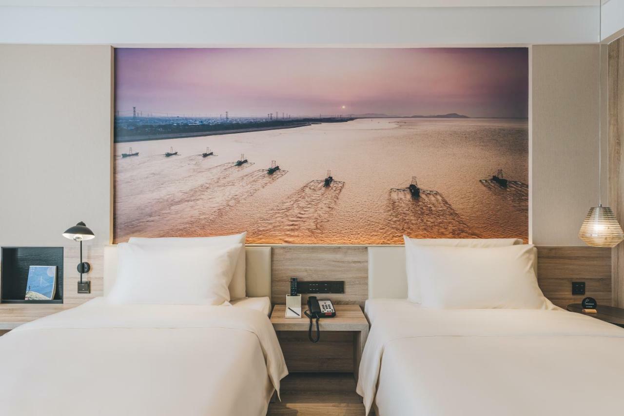 Atour Hotel Haining Leather City South Gate Экстерьер фото