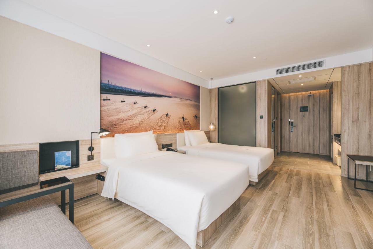 Atour Hotel Haining Leather City South Gate Экстерьер фото