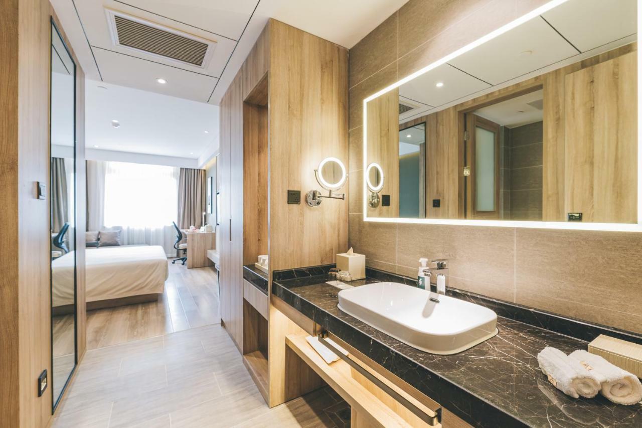 Atour Hotel Haining Leather City South Gate Экстерьер фото
